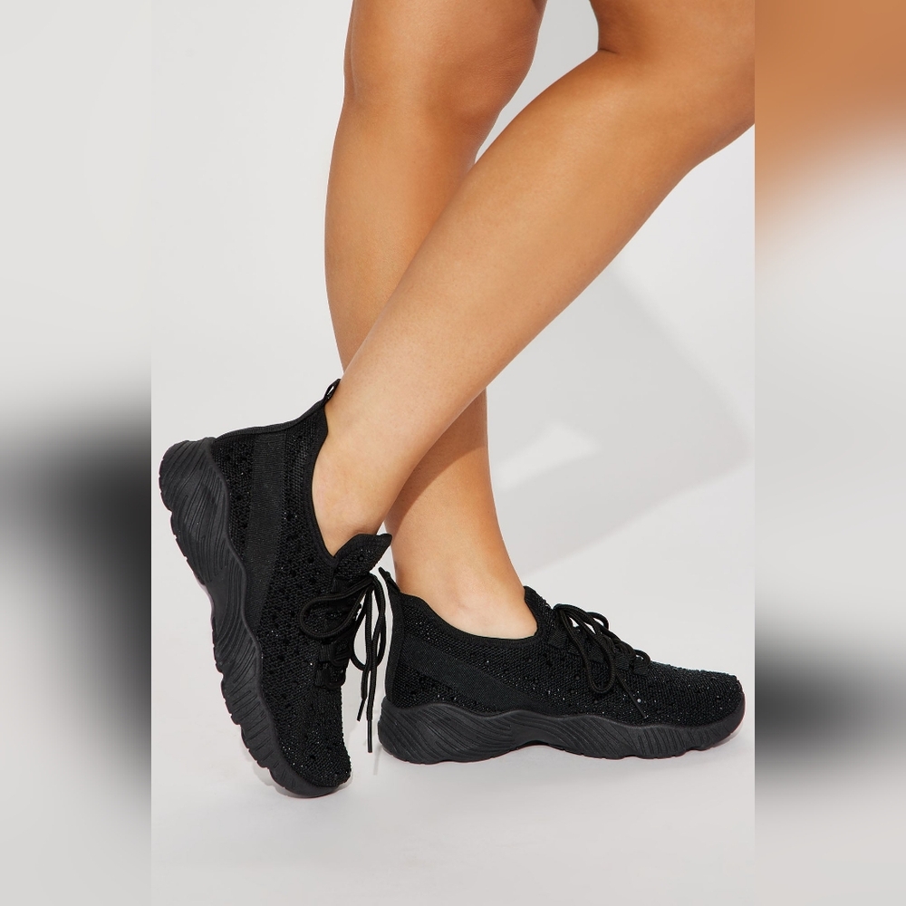 Casual Slay Sneakers - Black